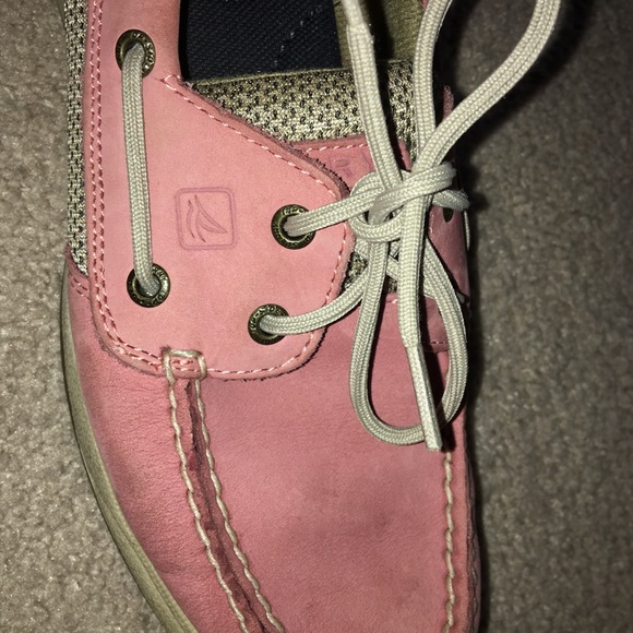 Sperries - Picture 2 of 3